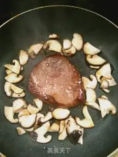 Make Black pepper steak step 0