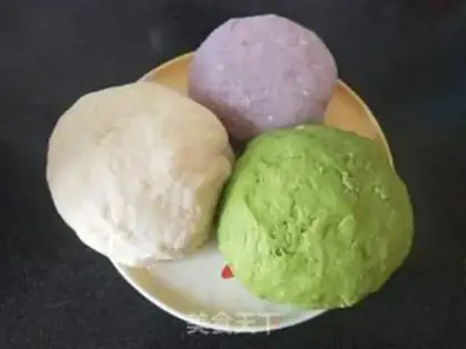 Make Three-colour dumplings step 0