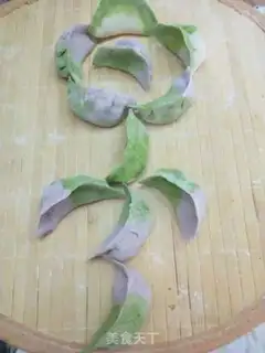 Make Three-colour dumplings step 3