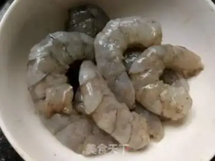 Make Shrimp meat step 1