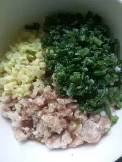 Make Pearl meatballs step 1