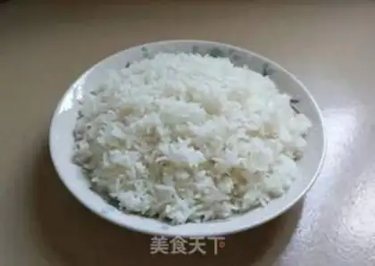 Make Soy sauce and egg fried rice step 0