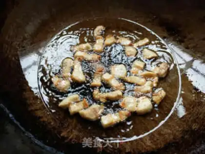 Make Soy sauce and egg fried rice step 1