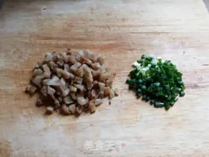 Make Soy sauce and egg fried rice step 2
