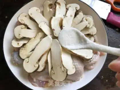 Make Puffy steamed rooster step 4