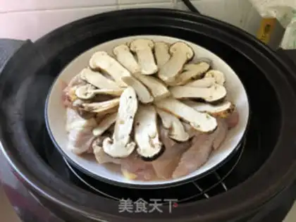 Make Puffy steamed rooster step 5