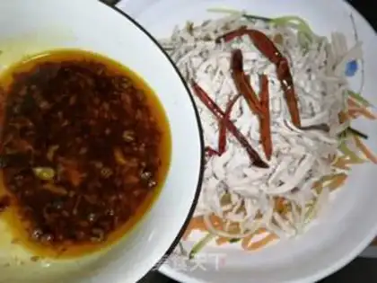 Make Spicy chicken silk step 15