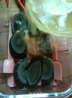 Make The ham and the eggs step 3