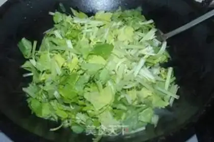 Make Celery fried eggs step 2