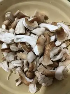 Make Fried mushroom root step 1