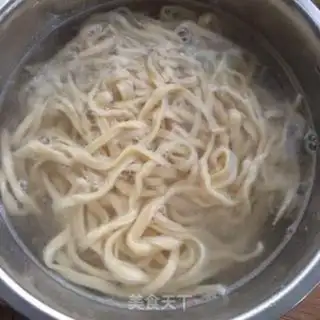 Make Garlic bean sprouts step 3