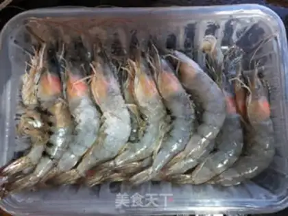 Make Shrimp with garlic and silver ears step 0