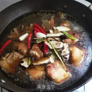 Make Peanut stew pig hoof step 9