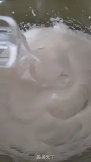 Make White rolls of red velvet step 4