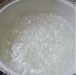 Make Liquor with strawberries step 9