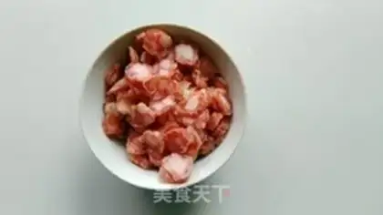 Make Weenie eggs for rice step 1