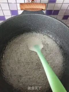 Make Cow Rolling Sugar step 1