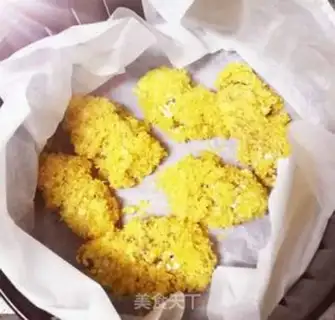 Make A fried chicken willow step 1