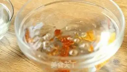 Make Silver-eared peach glue step 0