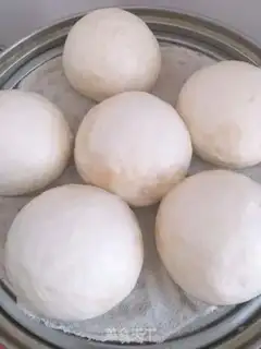 Make White cream buns step 5