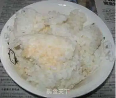 Make Squeeze eggs and rice step 0