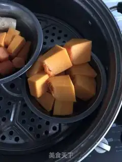 Make Pumpkin pie with soy sauce step 1