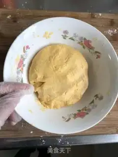 Make Pumpkin pie with soy sauce step 4