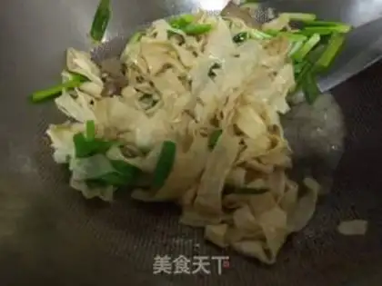 Make Scrambled bean skin step 5