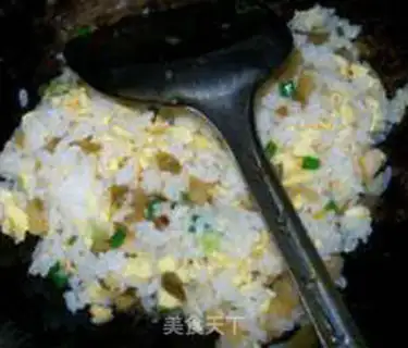 Make Squeeze eggs and rice step 6