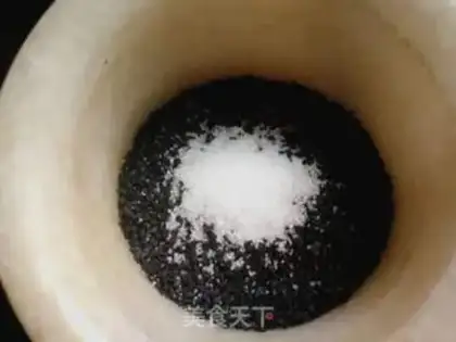 Make Homemade black sesame salt step 4