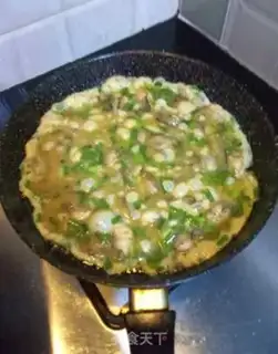 Make Fried eggs step 4