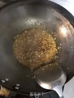 Make Fried eggs step 5