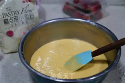 Make Strawberry Goldcake step 7