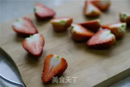 Make Strawberry Goldcake step 15