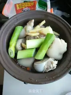 Make Bones and pig hoof step 4