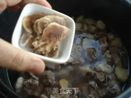 Make ♪ ♪ ♪ Fresh cheesy lamb soup ♪ step 4