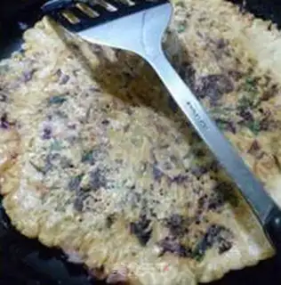 Make A red veggie egg pancakes step 8