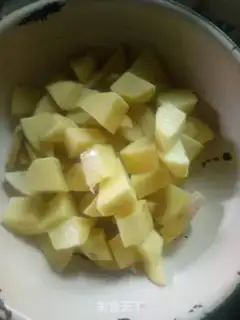 Make Beef stew potatoes step 1