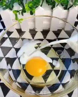Make Orange steamed eggs step 2