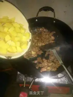 Make Beef stew potatoes step 4
