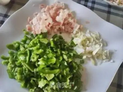 Make Spicy spicy shrimp step 1