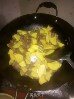 Make Beef stew potatoes step 5