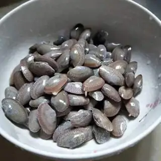 Make Flower clams and eggs step 2
