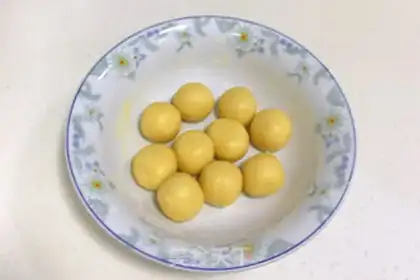 Make Cartoon fruit step 7