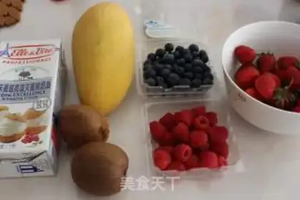 Make Fence cream fruit cake step 12