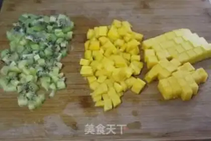 Make Fence cream fruit cake step 14