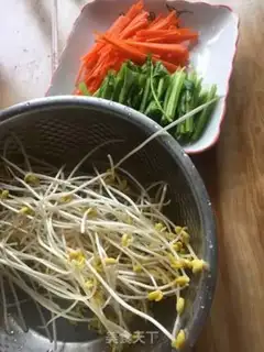 Make Bean sprouts step 0