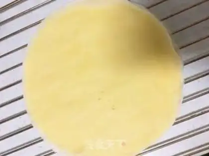 Make Egg pancakes step 1