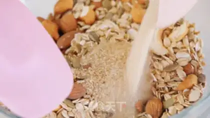 Make Granola oatmeal step 1