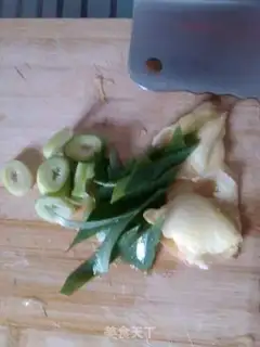 Make Red burning lion head step 3